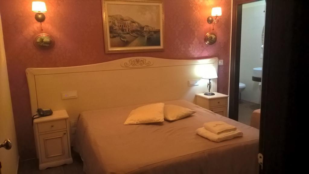 Hotel Villa Clementina Scafati Eksteriør bilde